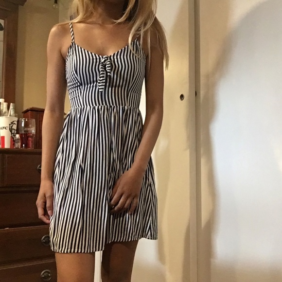 H&M Blue and White Striped Mini Dress Front Tie - Picture 1 of 8